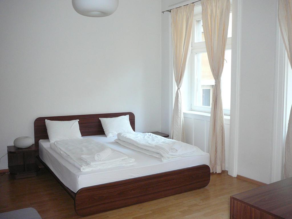 Lion Apartments Medena, Big Size, High Ceilings Bratislava Eksteriør bilde